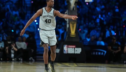 世界杯赛事直播官网软件下载最新版-米奇：哈里森·巴恩斯是出色投手 但他出手犹豫就很难走出低迷